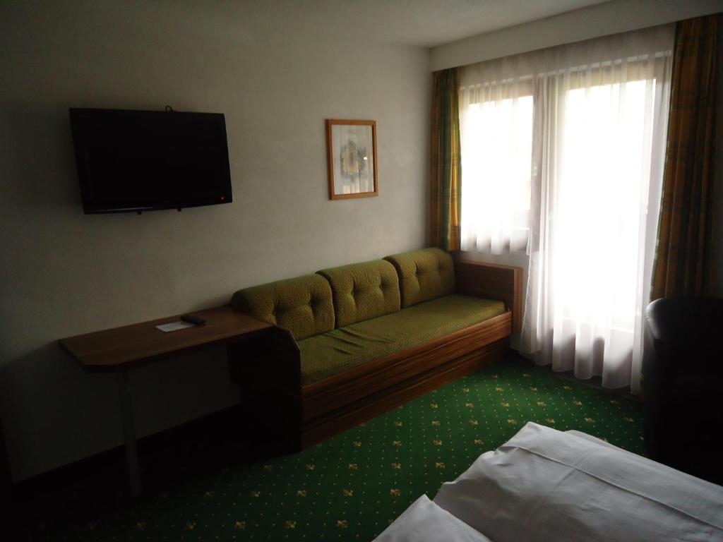 Hotel Dorfgasthof Schloesslstube Stuhlfelden Bilik gambar