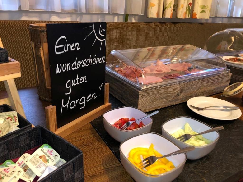 Hotel Dorfgasthof Schloesslstube Stuhlfelden Luaran gambar