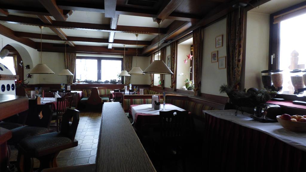 Hotel Dorfgasthof Schloesslstube Stuhlfelden Luaran gambar