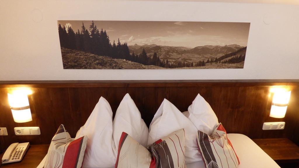 Hotel Dorfgasthof Schloesslstube Stuhlfelden Luaran gambar