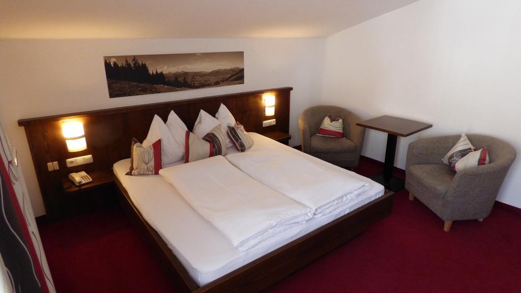Hotel Dorfgasthof Schloesslstube Stuhlfelden Luaran gambar
